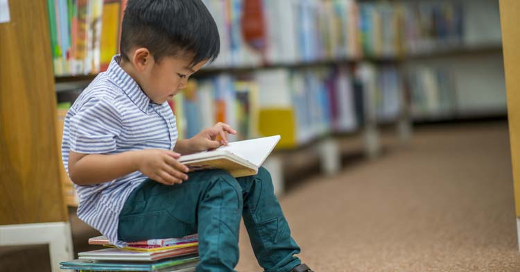 preschoolers reading